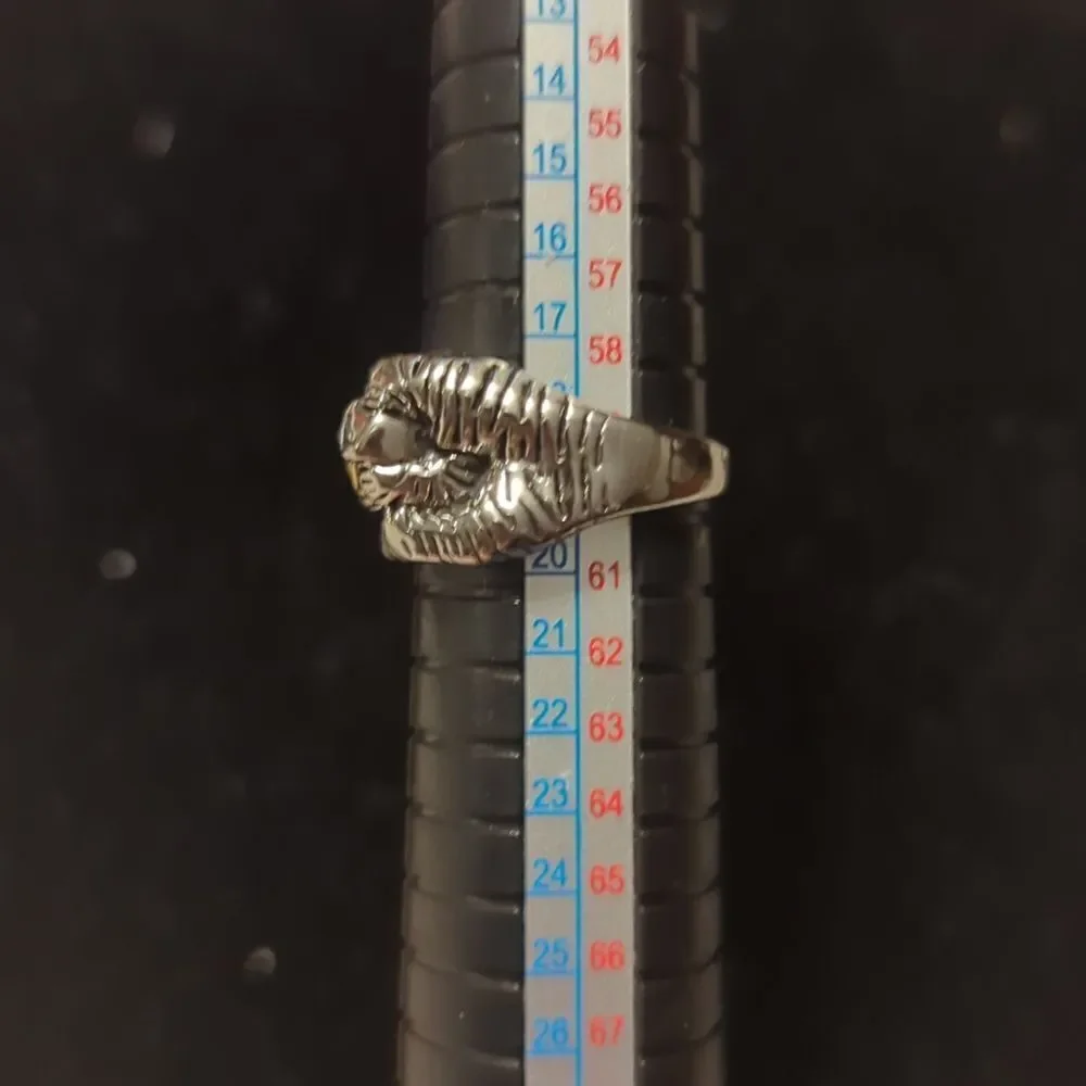 European and American Personalized Retro Skeleton Fist Ring Titanium Steel Motor